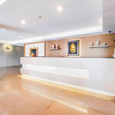 Capital O 22439 Ratna Forever Hotell Karkal Eksteriør bilde