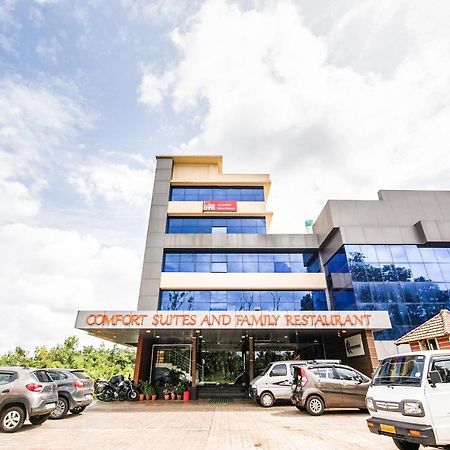 Capital O 22439 Ratna Forever Hotell Karkal Eksteriør bilde