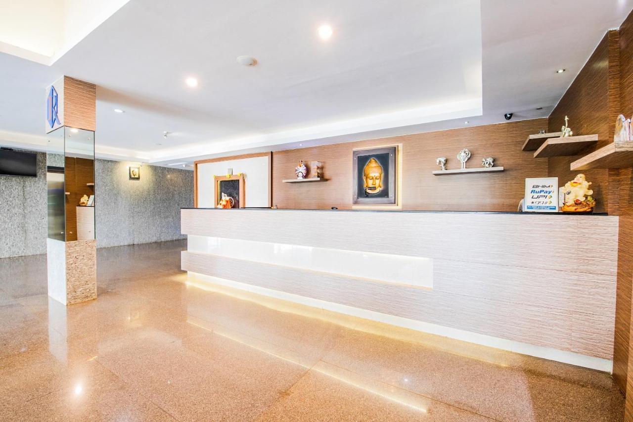 Capital O 22439 Ratna Forever Hotell Karkal Eksteriør bilde