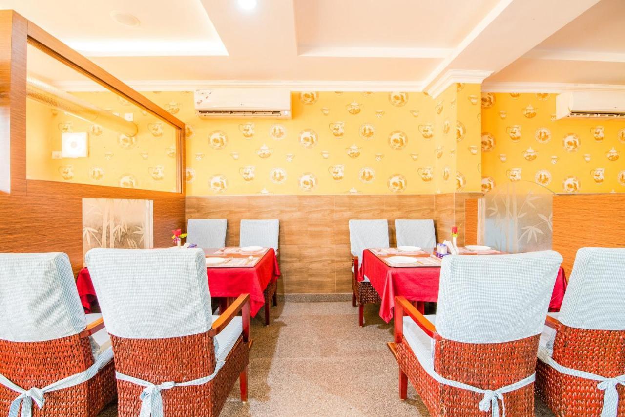 Capital O 22439 Ratna Forever Hotell Karkal Eksteriør bilde